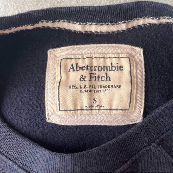 Vintage y2k Navy Abercrombie Spellout Preppy Sweater - Picture 5 of 5